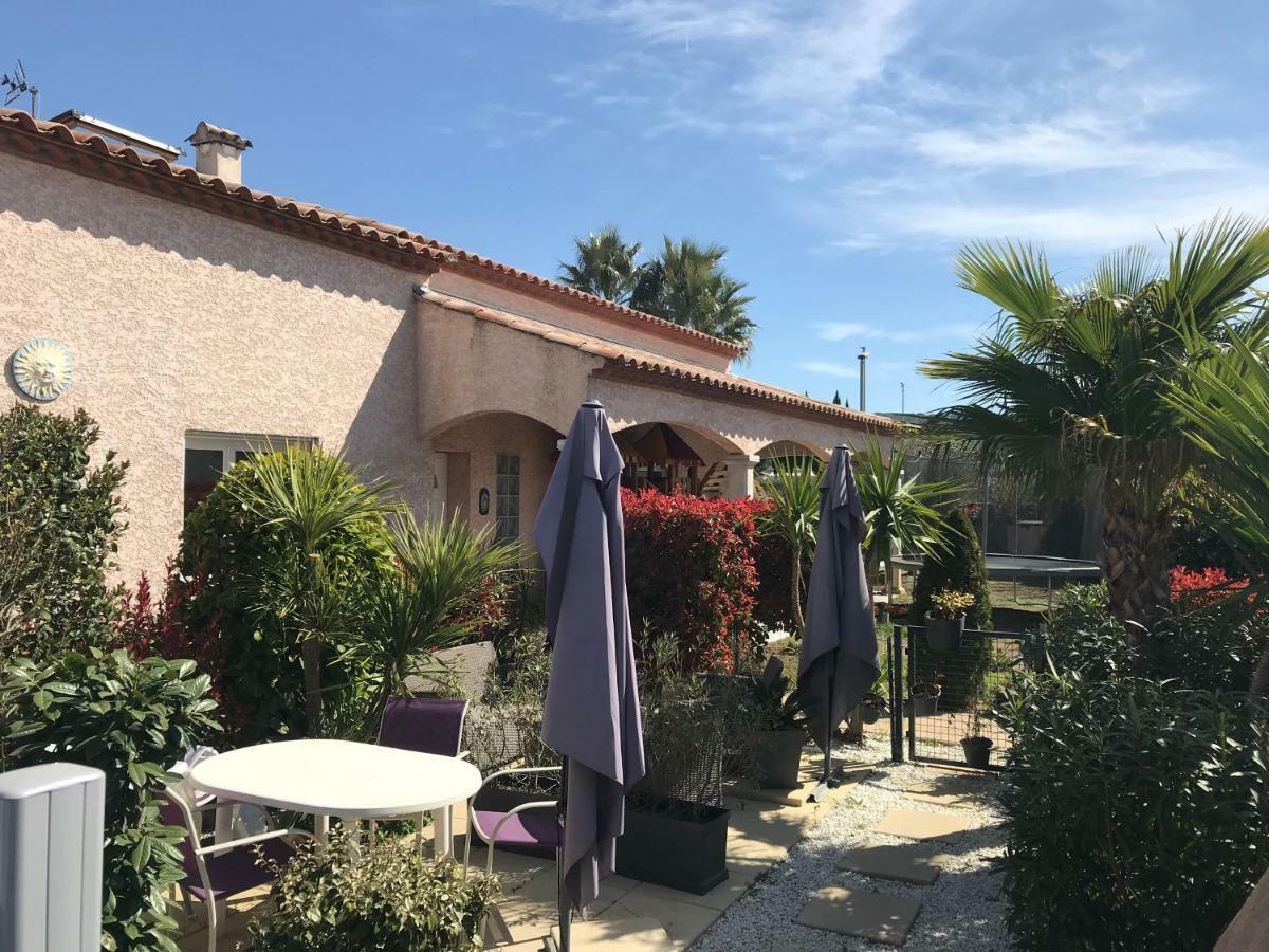 Gite De Larmonys Gigean Exterior photo